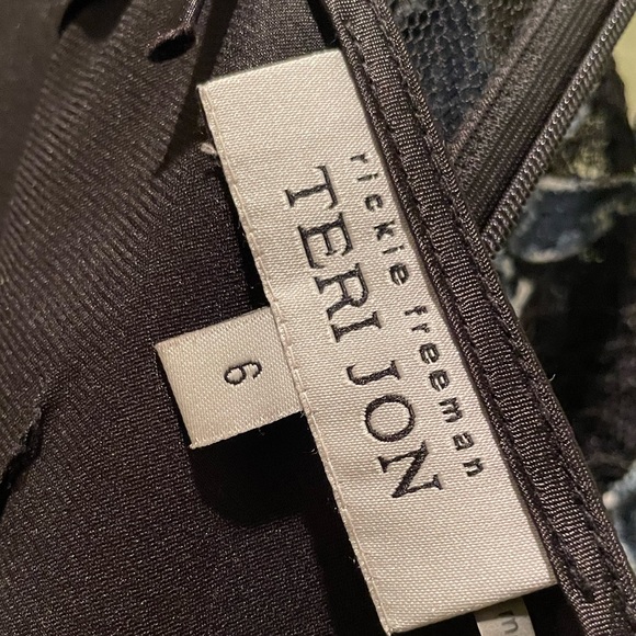 Rickie Freeman for Teri Jon * Stunning Lace Cocktail Dress * Size 6 - Picture 5 of 6